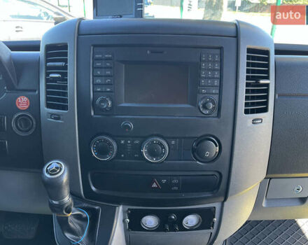 Белый Мерседес Sprinter, объемом двигателя 2.14 л и пробегом 430 тыс. км за 37500 $, фото 16 на Automoto.ua