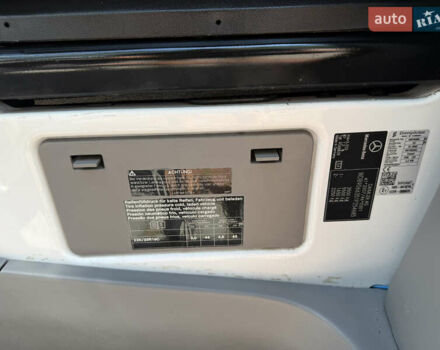 Белый Мерседес Sprinter, объемом двигателя 2.14 л и пробегом 331 тыс. км за 18900 $, фото 27 на Automoto.ua