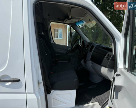 Белый Мерседес Sprinter, объемом двигателя 2.14 л и пробегом 331 тыс. км за 18900 $, фото 11 на Automoto.ua
