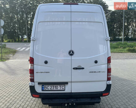 Белый Мерседес Sprinter, объемом двигателя 3 л и пробегом 307 тыс. км за 27990 $, фото 7 на Automoto.ua