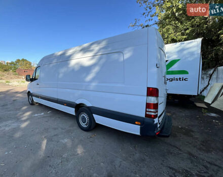 Белый Мерседес Sprinter, объемом двигателя 3 л и пробегом 313 тыс. км за 31000 $, фото 6 на Automoto.ua
