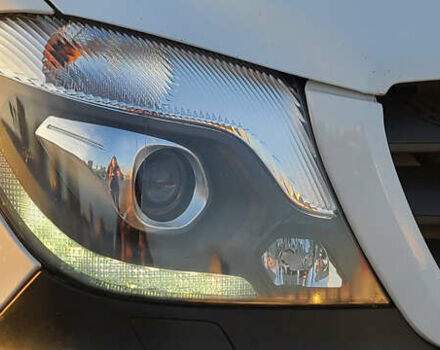 Белый Мерседес Sprinter, объемом двигателя 2.14 л и пробегом 378 тыс. км за 17399 $, фото 9 на Automoto.ua