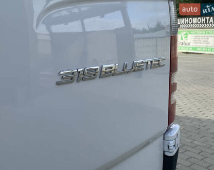Белый Мерседес Sprinter, объемом двигателя 3 л и пробегом 307 тыс. км за 27990 $, фото 41 на Automoto.ua