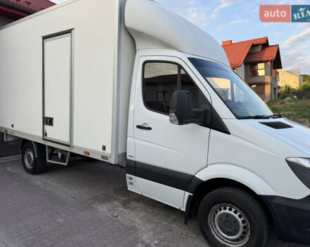 Белый Мерседес Sprinter, объемом двигателя 2.14 л и пробегом 331 тыс. км за 21500 $, фото 3 на Automoto.ua