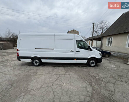 Белый Мерседес Sprinter, объемом двигателя 2.99 л и пробегом 357 тыс. км за 25500 $, фото 3 на Automoto.ua