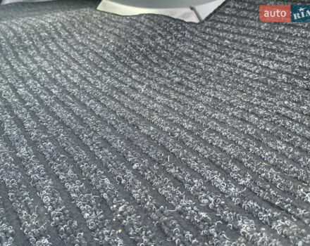 Белый Мерседес Sprinter, объемом двигателя 3 л и пробегом 310 тыс. км за 27990 $, фото 38 на Automoto.ua