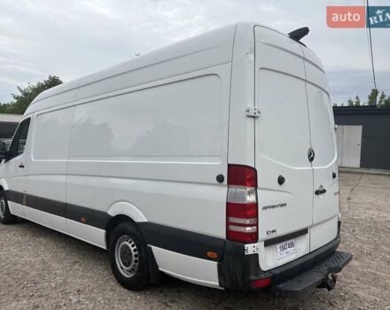 Белый Мерседес Sprinter, объемом двигателя 2.1 л и пробегом 209 тыс. км за 19600 $, фото 2 на Automoto.ua