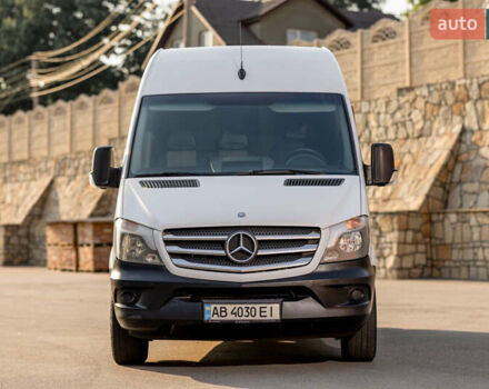 Белый Мерседес Sprinter, объемом двигателя 2.14 л и пробегом 305 тыс. км за 18700 $, фото 1 на Automoto.ua
