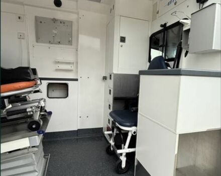 Белый Мерседес Sprinter, объемом двигателя 2.2 л и пробегом 333 тыс. км за 20374 $, фото 7 на Automoto.ua