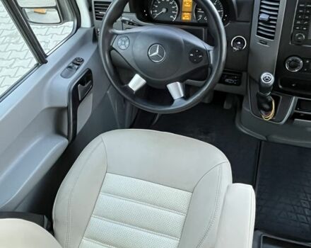 Білий Мерседес Sprinter, об'ємом двигуна 2.1 л та пробігом 320 тис. км за 25000 $, фото 15 на Automoto.ua