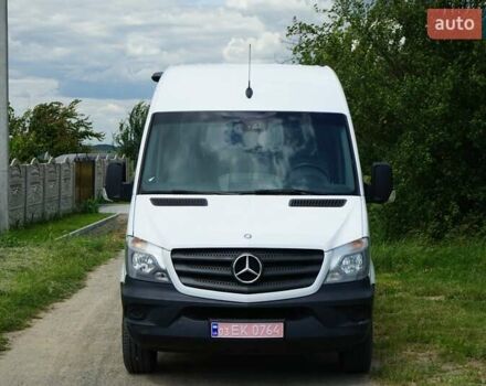 Белый Мерседес Sprinter, объемом двигателя 2.2 л и пробегом 320 тыс. км за 19600 $, фото 4 на Automoto.ua