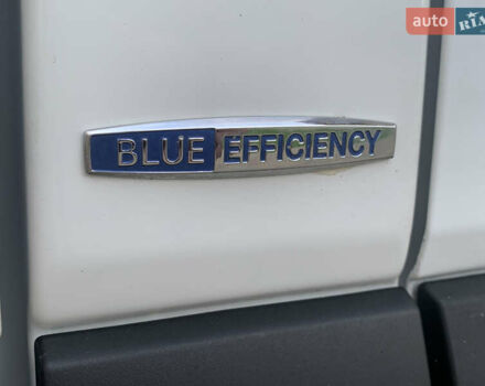 Белый Мерседес Sprinter, объемом двигателя 3 л и пробегом 310 тыс. км за 27990 $, фото 40 на Automoto.ua