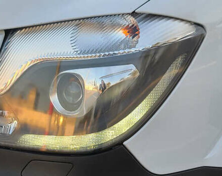 Белый Мерседес Sprinter, объемом двигателя 2.14 л и пробегом 378 тыс. км за 17399 $, фото 10 на Automoto.ua