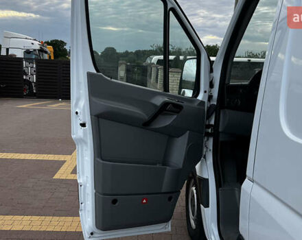 Белый Мерседес Sprinter, объемом двигателя 0 л и пробегом 408 тыс. км за 24000 $, фото 42 на Automoto.ua