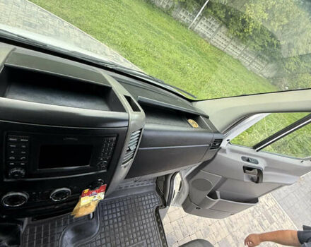Белый Мерседес Sprinter, объемом двигателя 2.2 л и пробегом 325 тыс. км за 22000 $, фото 15 на Automoto.ua