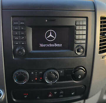 Белый Мерседес Sprinter, объемом двигателя 2.14 л и пробегом 378 тыс. км за 17399 $, фото 13 на Automoto.ua