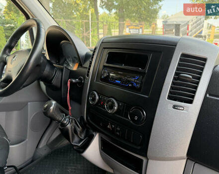Белый Мерседес Sprinter, объемом двигателя 2.14 л и пробегом 331 тыс. км за 18900 $, фото 14 на Automoto.ua