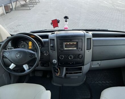 Білий Мерседес Sprinter, об'ємом двигуна 2.1 л та пробігом 320 тис. км за 25000 $, фото 9 на Automoto.ua
