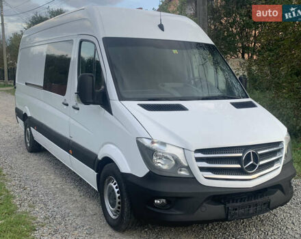 Белый Мерседес Sprinter, объемом двигателя 3 л и пробегом 310 тыс. км за 27990 $, фото 2 на Automoto.ua