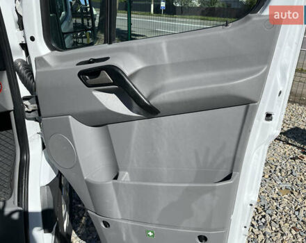 Белый Мерседес Sprinter, объемом двигателя 2.14 л и пробегом 430 тыс. км за 37500 $, фото 13 на Automoto.ua