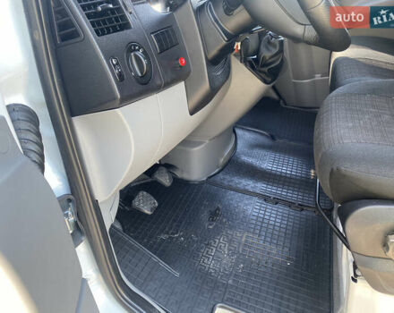 Белый Мерседес Sprinter, объемом двигателя 2.2 л и пробегом 296 тыс. км за 22500 $, фото 17 на Automoto.ua