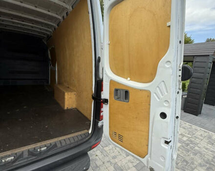 Белый Мерседес Sprinter, объемом двигателя 2.2 л и пробегом 325 тыс. км за 22000 $, фото 23 на Automoto.ua
