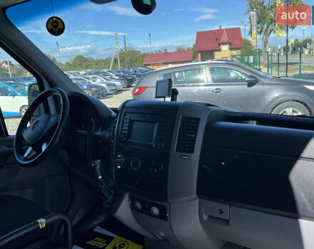 Белый Мерседес Sprinter, объемом двигателя 2.14 л и пробегом 430 тыс. км за 37500 $, фото 14 на Automoto.ua