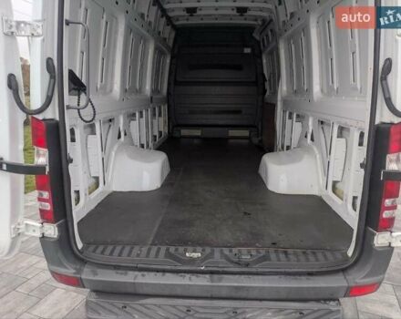 Белый Мерседес Sprinter, объемом двигателя 0 л и пробегом 290 тыс. км за 27000 $, фото 40 на Automoto.ua