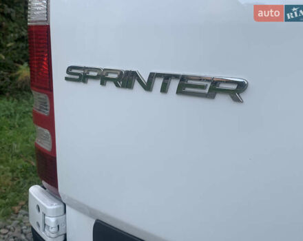 Белый Мерседес Sprinter, объемом двигателя 3 л и пробегом 310 тыс. км за 27990 $, фото 35 на Automoto.ua