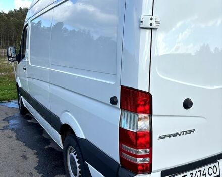Белый Мерседес Sprinter, объемом двигателя 3 л и пробегом 217 тыс. км за 25000 $, фото 2 на Automoto.ua