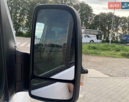 Белый Мерседес Sprinter, объемом двигателя 3 л и пробегом 307 тыс. км за 27990 $, фото 45 на Automoto.ua