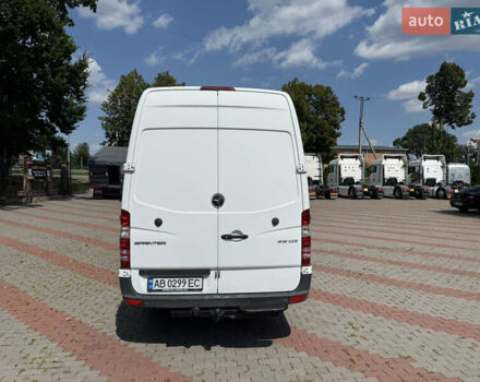 Белый Мерседес Sprinter, объемом двигателя 2.14 л и пробегом 331 тыс. км за 18900 $, фото 3 на Automoto.ua