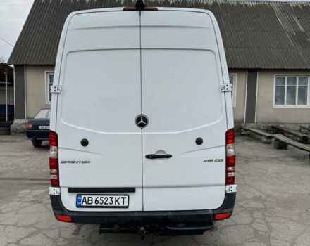 Белый Мерседес Sprinter, объемом двигателя 2.99 л и пробегом 357 тыс. км за 26500 $, фото 5 на Automoto.ua