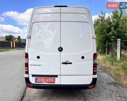 Белый Мерседес Sprinter, объемом двигателя 2.2 л и пробегом 385 тыс. км за 23638 $, фото 6 на Automoto.ua