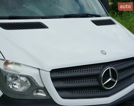 Белый Мерседес Sprinter, объемом двигателя 2.2 л и пробегом 320 тыс. км за 19600 $, фото 6 на Automoto.ua
