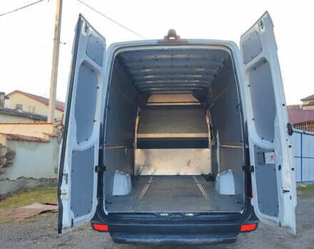 Белый Мерседес Sprinter, объемом двигателя 3 л и пробегом 170 тыс. км за 27500 $, фото 5 на Automoto.ua