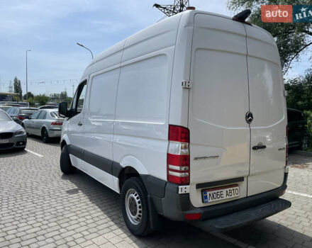 Белый Мерседес Sprinter, объемом двигателя 2.2 л и пробегом 221 тыс. км за 18500 $, фото 3 на Automoto.ua