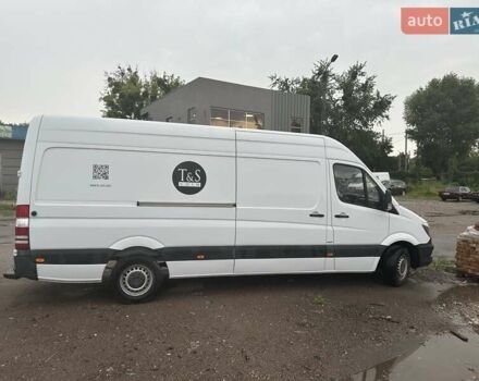 Белый Мерседес Sprinter, объемом двигателя 2.14 л и пробегом 235 тыс. км за 19800 $, фото 2 на Automoto.ua