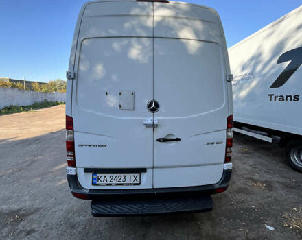 Белый Мерседес Sprinter, объемом двигателя 3 л и пробегом 313 тыс. км за 31000 $, фото 4 на Automoto.ua