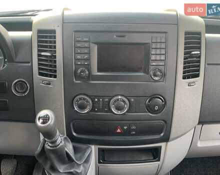 Белый Мерседес Sprinter, объемом двигателя 3 л и пробегом 307 тыс. км за 27990 $, фото 14 на Automoto.ua