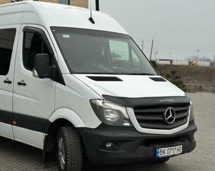 Белый Мерседес Sprinter, объемом двигателя 2.14 л и пробегом 470 тыс. км за 15800 $, фото 1 на Automoto.ua