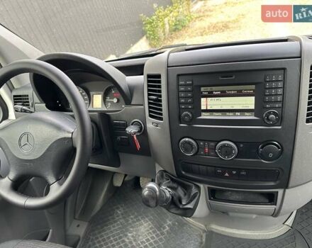 Білий Мерседес Sprinter, об'ємом двигуна 0 л та пробігом 150 тис. км за 19750 $, фото 3 на Automoto.ua