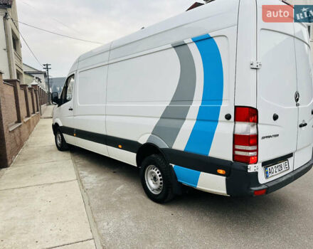 Белый Мерседес Sprinter, объемом двигателя 2.1 л и пробегом 330 тыс. км за 18700 $, фото 126 на Automoto.ua