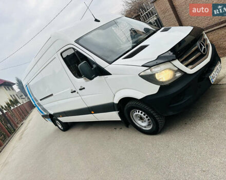 Белый Мерседес Sprinter, объемом двигателя 2.1 л и пробегом 330 тыс. км за 18700 $, фото 6 на Automoto.ua