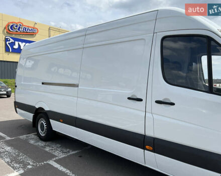 Белый Мерседес Sprinter, объемом двигателя 2.2 л и пробегом 320 тыс. км за 20900 $, фото 16 на Automoto.ua
