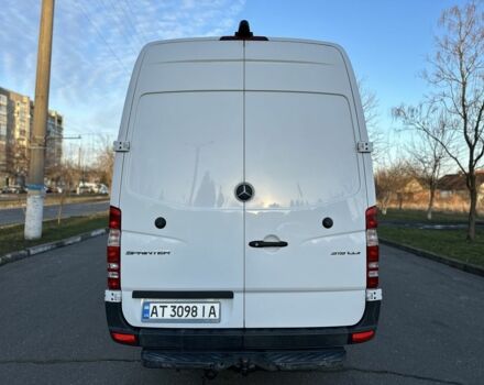 Белый Мерседес Sprinter, объемом двигателя 3 л и пробегом 300 тыс. км за 35500 $, фото 3 на Automoto.ua