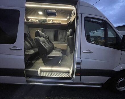 Белый Мерседес Sprinter, объемом двигателя 2.1 л и пробегом 785 тыс. км за 20000 $, фото 4 на Automoto.ua