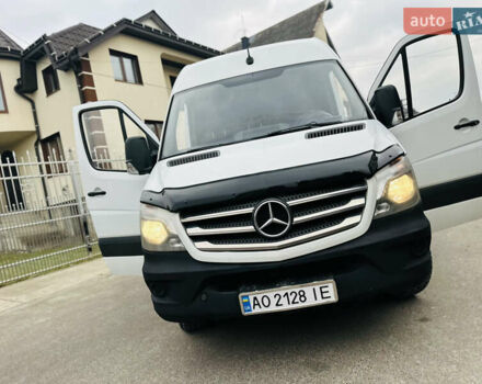 Белый Мерседес Sprinter, объемом двигателя 2.1 л и пробегом 330 тыс. км за 18700 $, фото 130 на Automoto.ua