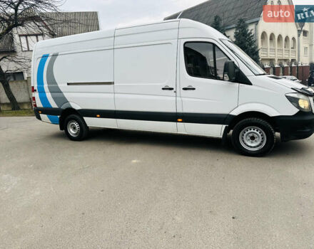 Белый Мерседес Sprinter, объемом двигателя 2.1 л и пробегом 330 тыс. км за 18700 $, фото 112 на Automoto.ua