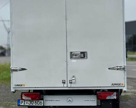 Белый Мерседес Sprinter, объемом двигателя 2.2 л и пробегом 250 тыс. км за 17199 $, фото 11 на Automoto.ua